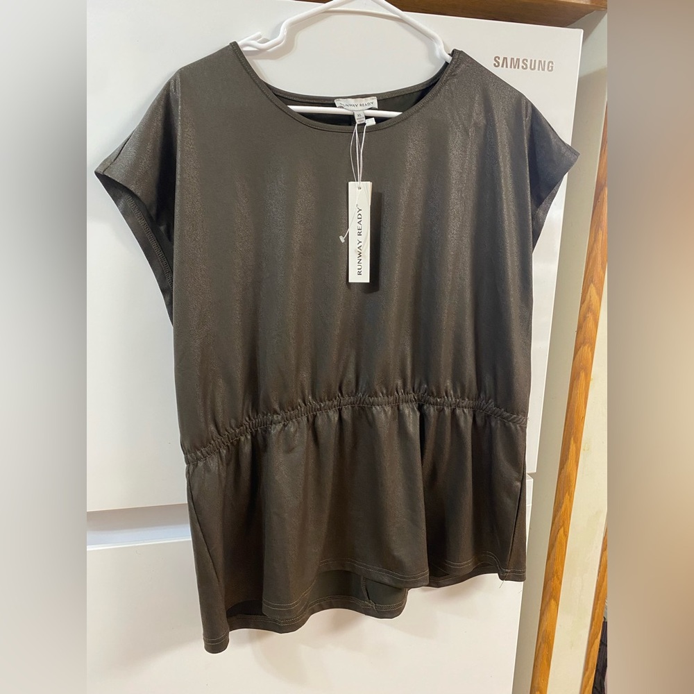 Elegant bronw Blouse  Runway ready